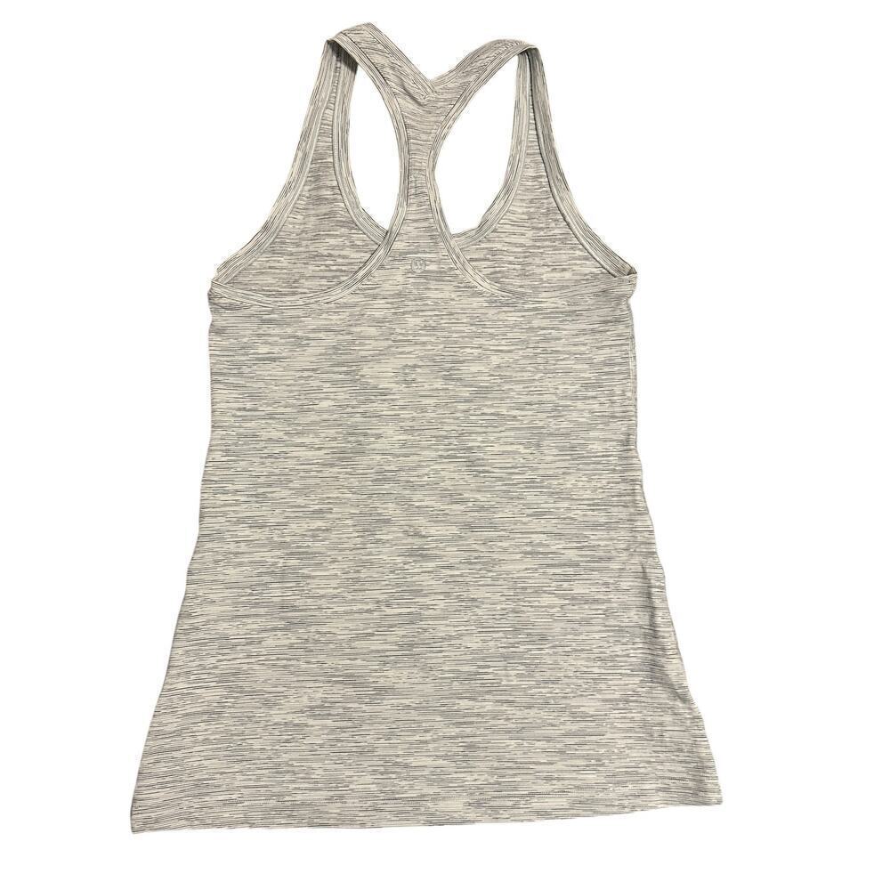Lululemon heather light gray racerback tank top running workout size 4 small